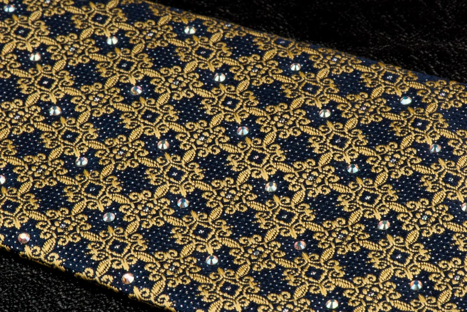 Daniel Heckter Men's Silk Rhinestone Tie Yellow Trellis On Blue With Silver Sparkles